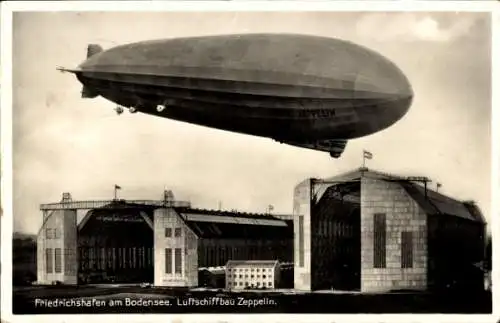 Ak Friedrichshafen am Bodensee, Luftschiffbau Zeppelin, Hangar, LZ 127 Graf Zeppelin