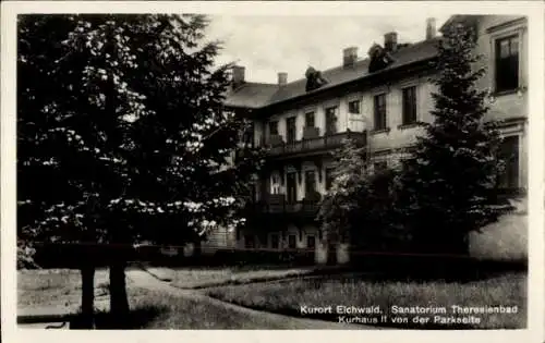 Ak Dubí Eichwald Region Aussig, Sanatorium Theresienbad, Kurhaus, Park