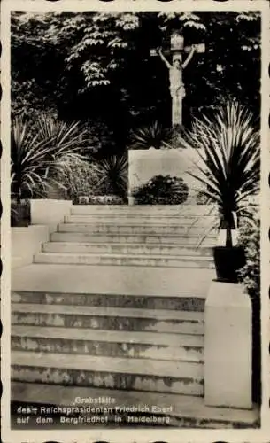 Ak Heidelberg am Neckar, Grabstätte des Reichspräsidenten Friedrich Ebert auf dem Bergfriedhof