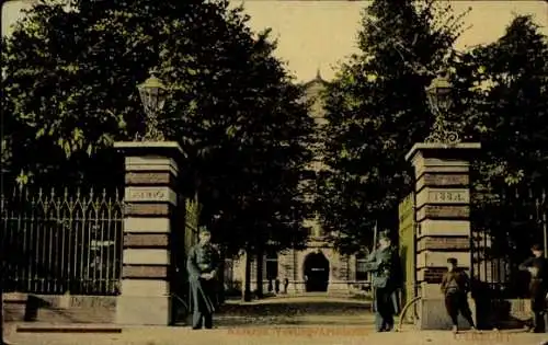 Ak Utrecht Niederlande, Kaserne Vesting-Artillerie, Eingang, Wachposten
