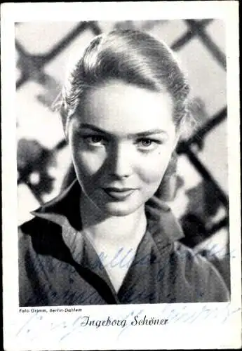Ak Schauspielerin Ingeborg Schöner, Portrait, Bluse, Autogramm
