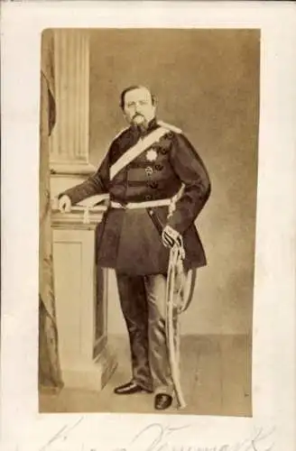 CdV König Friedrich VII. von Dänemark, Standportrait, vor 1863