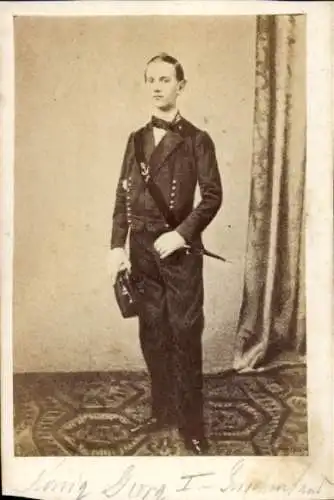 CdV Georg I, König von Griechenland, Standportrait
