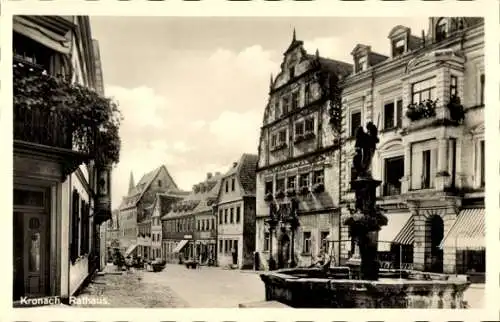 Ak Kronach in Oberfranken, Rathaus, Brunnen