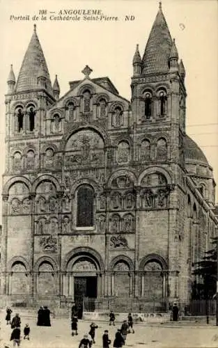 Ak Angoulême Charente, Kathedrale St. Pierre