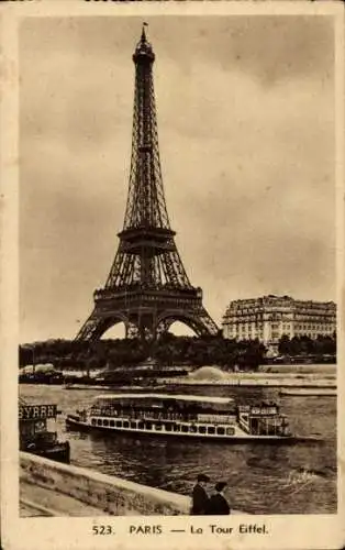Ak Paris VII, Eiffelturm, Boot