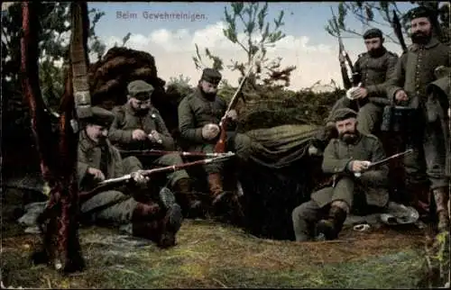 Ak Das Deutsche Heer, Soldaten beim Gewehrreinigen, I WK