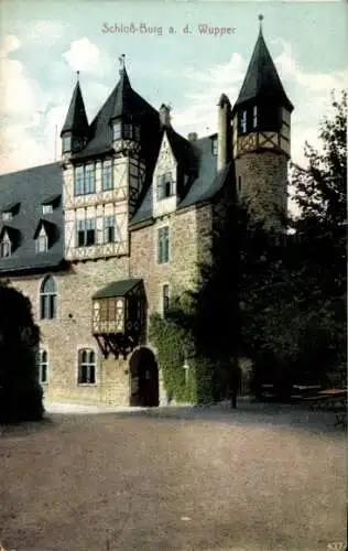 Ak Burg an der Wupper Solingen, Schloss Burg, Schlosshof