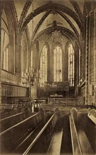 Ak Lüneburg in Niedersachsen, St. Johanniskirche, Blick auf den Hauptchor