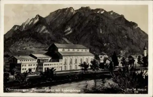 Ak Oberammergau in Oberbayern, Passionstheater mit Labergebirge