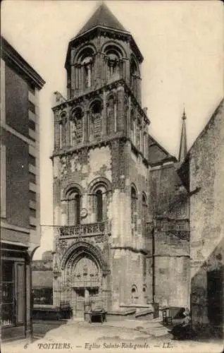 Ak Poitiers Vienne, Eglise Sainte-Radegonde