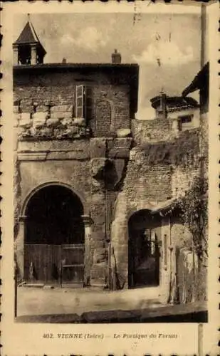 Ak Vienne CPA 38, Le Portique du Forum, Tor