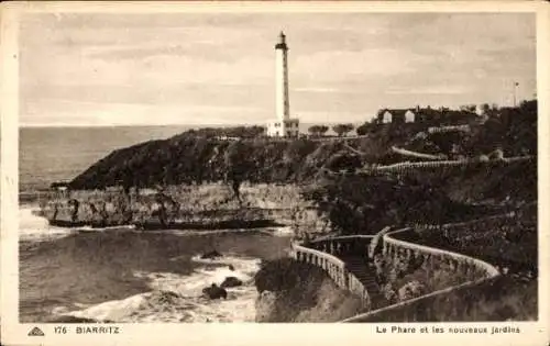 Ak Biarritz Pyrénées Atlantiques, Le Phare et les nouveaux jardins