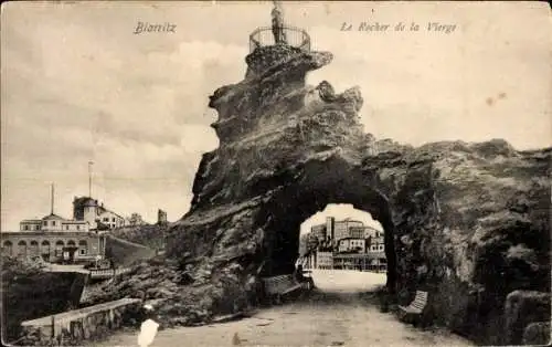 Ak Biarritz Pyrénées Atlantiques, Le Rocher de la Vierge