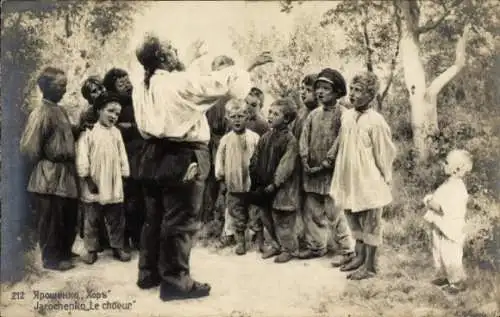 Künstler Ak Singende Kinder, Chor, Dirigent