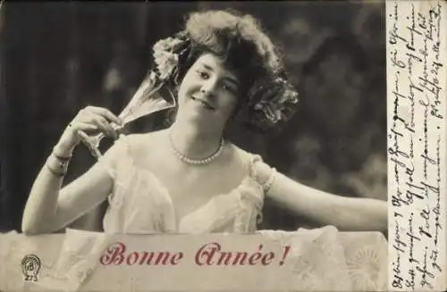 Ak Glückwunsch Neujahr, Frau-Porträt, Sektglas, Perlen