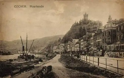 Ak Cochem an der Mosel, Moselstraße, Frachtschiffe