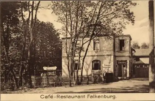 Ak Weimar in Thüringen, Café Restaurant Falkenburg, am Park