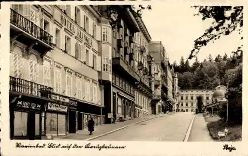 Ak Mariánské Lázně Marienbad Reg. Karlsbad, Kreuzbrunnen, Fotohaus, Hotel Klinger