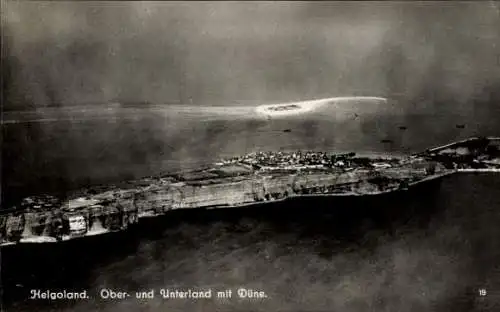 Ak Nordseeinsel Helgoland, Oberland, Unterland, Düne, Luftbild
