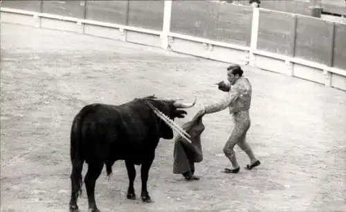 Foto Stierkampf, Torero, Stier, Arena, Klinge