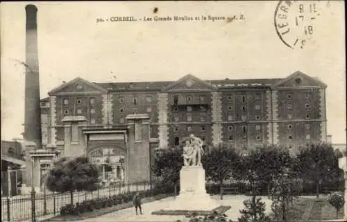 Ak Corbeil Essonne, Grands Moulins, Square
