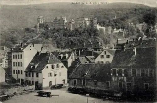 Ak Heidelberg am Neckar, Blick von der alten Brücke, Schloss