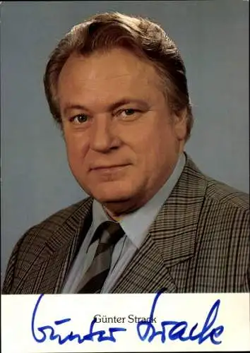 Ak Schauspieler Günter Strack, Autogramm, Portrait, Serie Ein Fall für Zwei