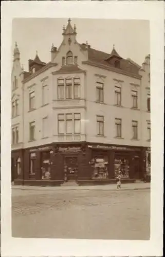 Foto Ak Altenburg Thüringen, Eckgebäude, Drogeriegeschäft