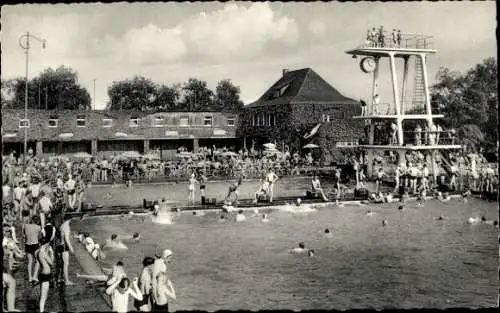 Ak Dortmund im Ruhrgebiet, Schwimmbad, Badegäste, Sprungturm