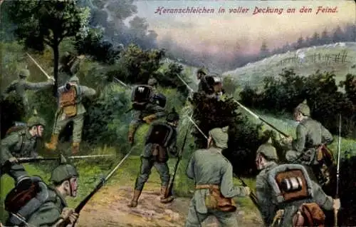 Ak Deutsche Soldaten, Heranschleichen in voller Deckung an den Feind