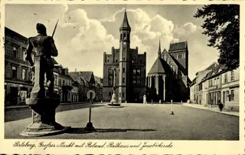 Ak Perleberg in der Prignitz, Großer Markt mit Roland, Rathaus und Jacobikirche