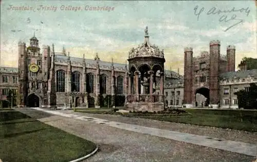 Ak Cambridge East England, Trinity College, Fountain