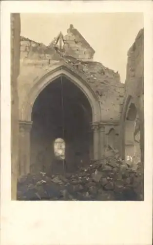 Foto Ak Zerstörte Kirche, Kriegszerstörungen, I WK