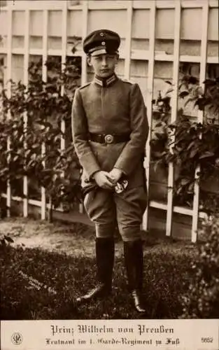 Ak Prinz Wilhelm von Preußen, Leutnant im I. Garde Regiment zu Fuß, Uniform