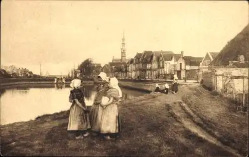 Ak Veere Zeeland Niederlande, Mädchen in Trachten