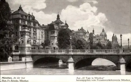 Ak München, Brücke, An der Isar, Teilansicht