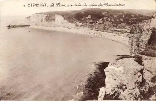 Ak Étretat Seine Maritime, La Baie, vue de la chambre des Demoiselles