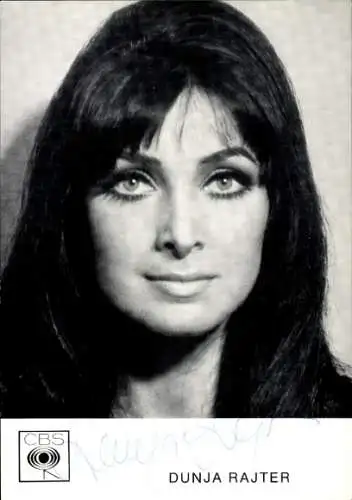 Ak Schauspielerin und Sänergin Dunja Rajter, Portrait, Autogramm
