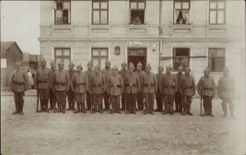 Foto Ak Rathenow im Havelland, Deutsche Soldaten in Uniformen, 4. Komp. 107, I WK