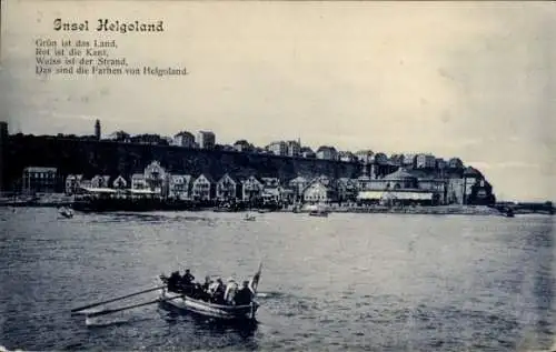 Ak Nordseeinsel Helgoland, Unterland und Oberland von der See gesehen, Boot