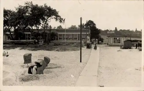 Foto Ak Scharbeutz Ostholstein, Strand