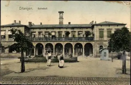 Ak Erlangen in Mittelfranken Bayern, Bahnhof