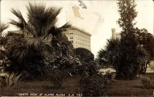 Ak Texas USA, Nordansicht des Alamo Plaza