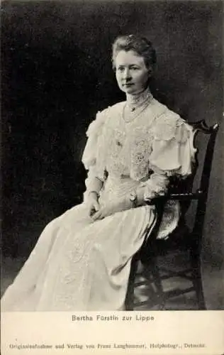 Ak Bertha Fürstin zur Lippe, Sitzportrait