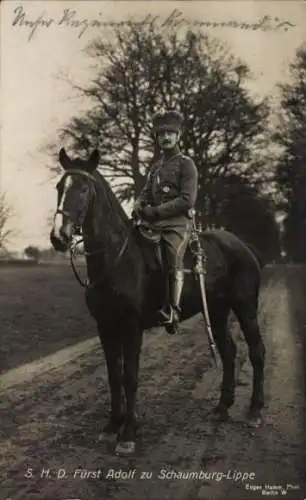 Ak Fürst Adolf zu Schaumburg-Lippe, Portrait zu Pferde, Uniform