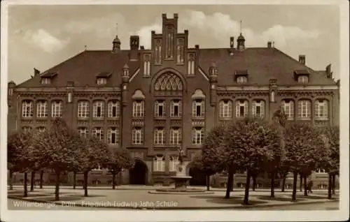 Ak Wittenberge an der Elbe Prignitz, Friedrich-Ludwig-Jahn-Schule