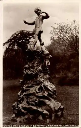 Ak London City England, Peter-Pan-Statue, Kensington-Gardens