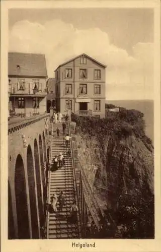 Ak Nordseeinsel Helgoland, Treppe zum Oberland, Vereinsreise Karlsbader Volksbildungsverein 1922