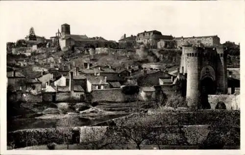 Ak Parthenay Deux Sèvres, vue generale prise du Pont-Neuf